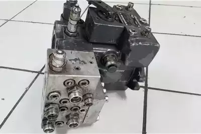 Machinery spares Hydraulic parts Rexroth Hydraulic Piston Pump A10VG28HW1 for sale by Dirtworx | Truck & Trailer Marketplace