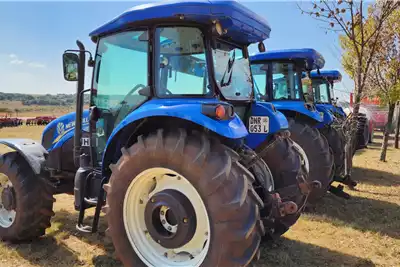 New Holland Tractors 4WD tractors CAB TD5.90 2017 for sale by Sturgess Agriculture | Truck & Trailer Marketplace