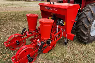 Other Planting and seeding equipment Drawn planters New 2 row Agromaster planter,MAIZE,Soya,Peanut for sale by Sturgess Agriculture | AgriMag Marketplace