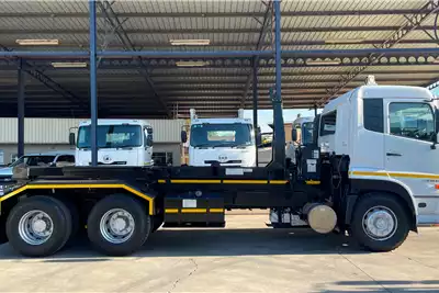 UD Hooklift trucks Quon CW 26 370 (E04) F/C TFM Hooklift 2016 for sale by McCormack Truck Centre | AgriMag Marketplace