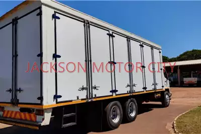 Mitsubishi Box trucks FUSO FN25 270 TAG AXLE VOLUME BODY 2016 for sale by Jackson Motor City | AgriMag Marketplace