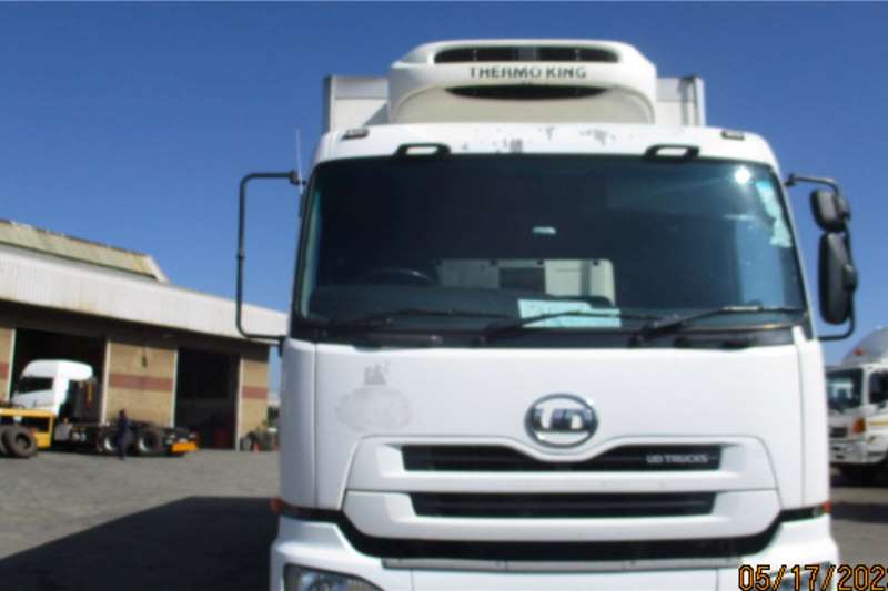 Nissan Refrigerated trucks NISSAN UD330 VAN BODY WITH T600 FRIDGE 2012