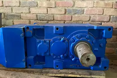 Truck spares and parts Gearboxes Industrial Gearbox Ratio 28 to 1 for sale by Dirtworx | AgriMag Marketplace