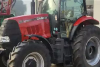 Tractors Puma 155 2016