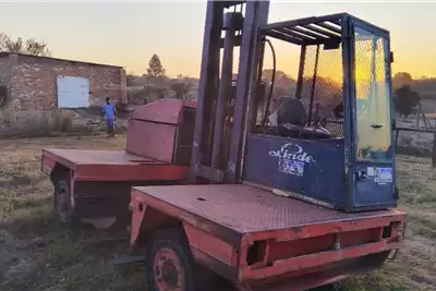 Linde Forklifts Diesel forklift 3ton Linde S30C Sideloader for sale by A and B Forklifts | Truck & Trailer Marketplace