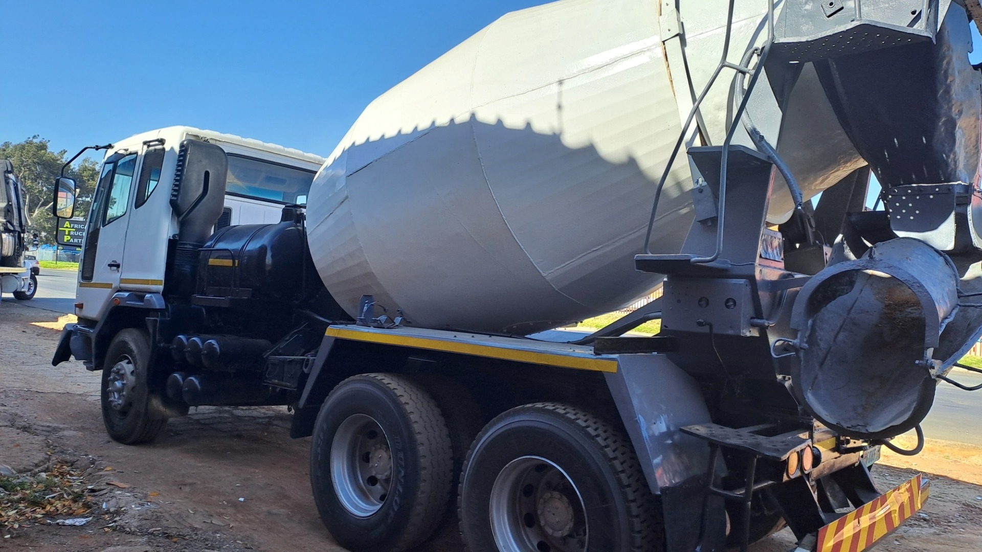 Tata Concrete mixer trucks Tata Concrete Mixer 6x4, 6m(3) 2007 for sale by D and O truck and plant | Truck & Trailer Marketplace