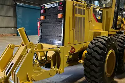 Caterpillar Graders Caterpillar 140H Grader for sale by ARCH EQUIPMENT SALES CC | AgriMag Marketplace