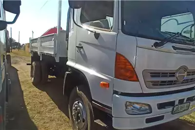 Hino Truck tractors 500 4x4 (with rear crane) 2009 for sale by Truck Strippers | Truck & Trailer Marketplace
