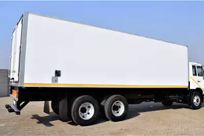 Nissan Refrigerated trucks UD 90 TAG AXLE REFRIGERATED BODY 2009 for sale by Pristine Motors Trucks | AgriMag Marketplace