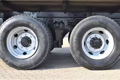 Nissan Refrigerated trucks UD 90 TAG AXLE REFRIGERATED BODY 2009 for sale by Pristine Motors Trucks | AgriMag Marketplace