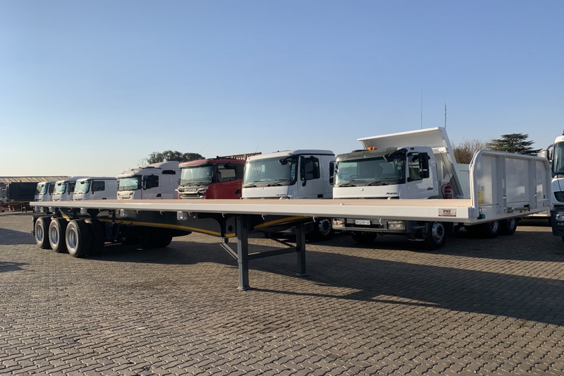 Flatdeck trailer Tri Axle Link Side Tipper for sale by | AgriMag Marketplace