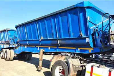 Trailers CIMC 45 CUBE SIDE TIPPER TRAILER 2017