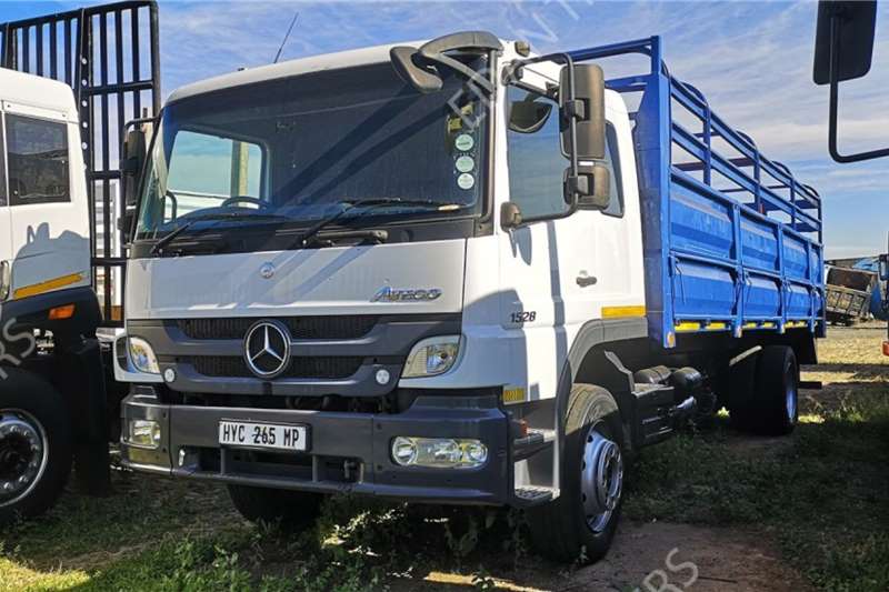 Mercedes Benz Cattle body trucks Mercedes Atego 1528 8 ton Cattle Truck 2016