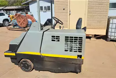 Sweeper Tennant 235 Road Broom Sweeper for sale by Dirtworx | Truck & Trailer Marketplace