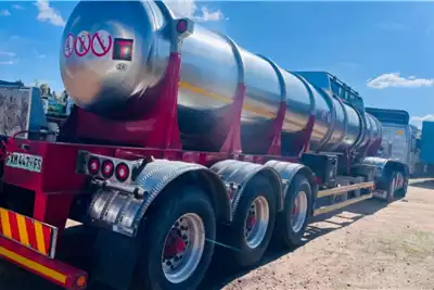 CAM Acid tanker TRI AXLE 2011 for sale by Pomona Road Truck Sales | Truck & Trailer Marketplace