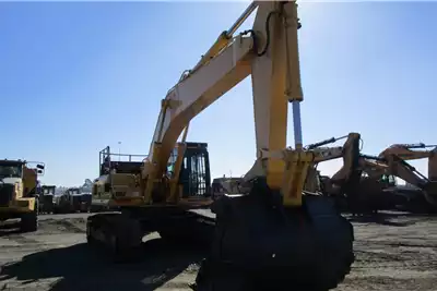 Komatsu Excavators PC450LC 2017 for sale by Dura Equipment Sales | Truck & Trailer Marketplace