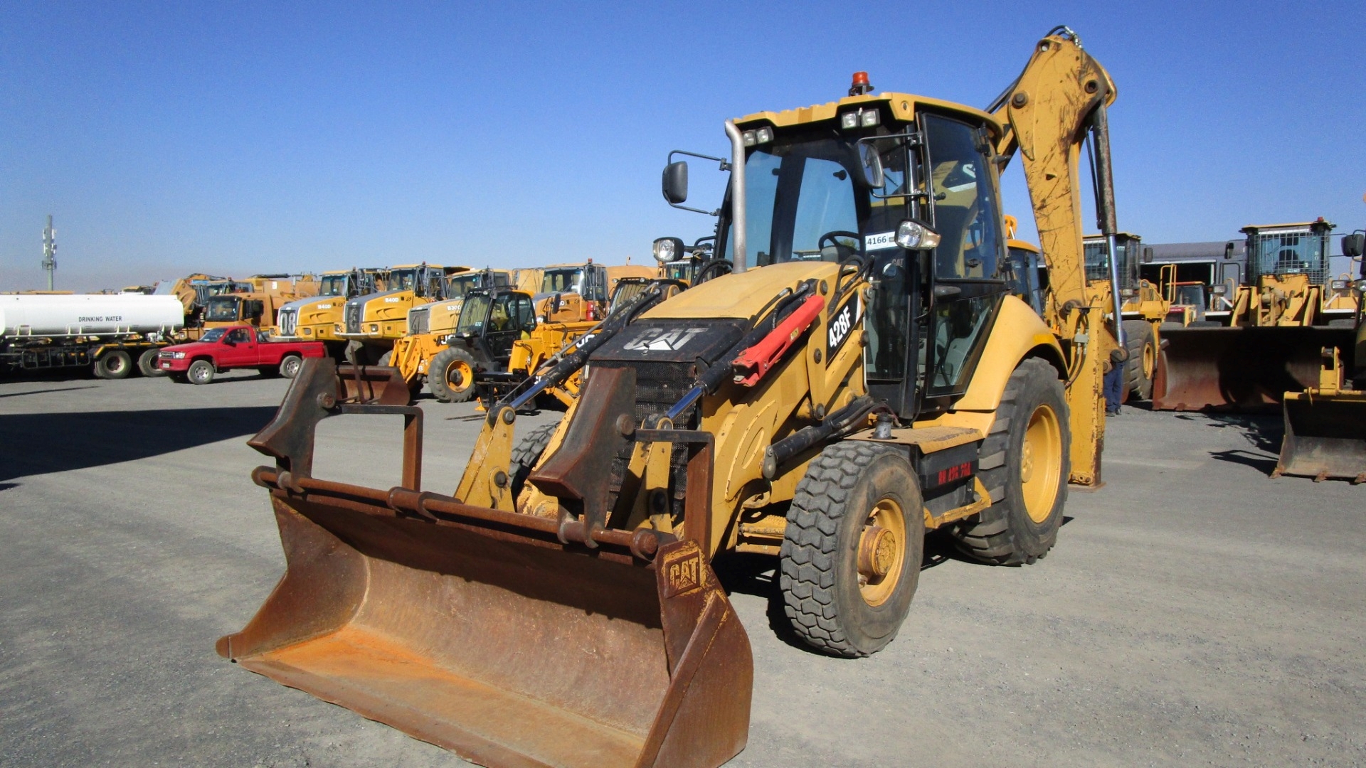Caterpillar TLBs 428F 2013 for sale by Dura Equipment Sales | Truck & Trailer Marketplace