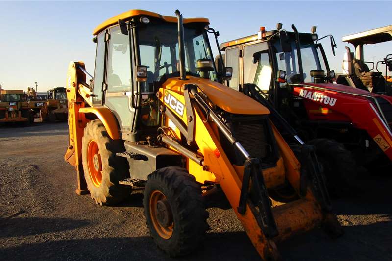 JCB TLBs 3DX 2019 for sale by Dura Equipment Sales | Truck & Trailer Marketplace