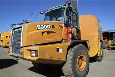 Bell Water bowser trucks 27000L 2006 for sale by Dura Equipment Sales | Truck & Trailer Marketplace