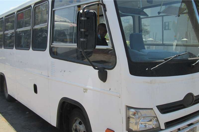 Hino Buses 38 seater 915 2013