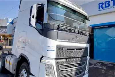 Volvo Truck tractors 2X FH480 Globetrotter,Air suspension,Retarder 2018 for sale by Republic Bus and Truck cc | Truck & Trailer Marketplace