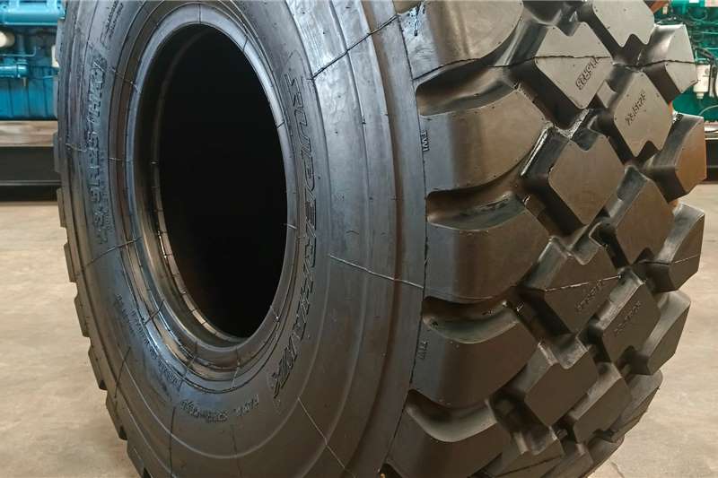 Machinery spares Construction Equipment Tyre