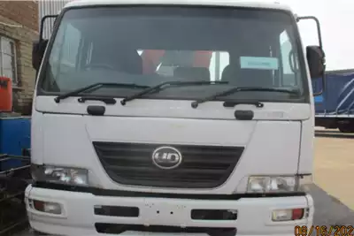 Nissan Crane trucks NISSAN UD80 DROPSIDE WITH FRONT F135 CRANE 2008 for sale by Isando Truck and Trailer | AgriMag Marketplace