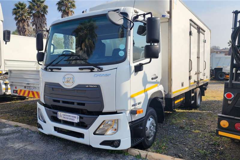 UD Box trucks Croner MKE180 Volume Body 2018
