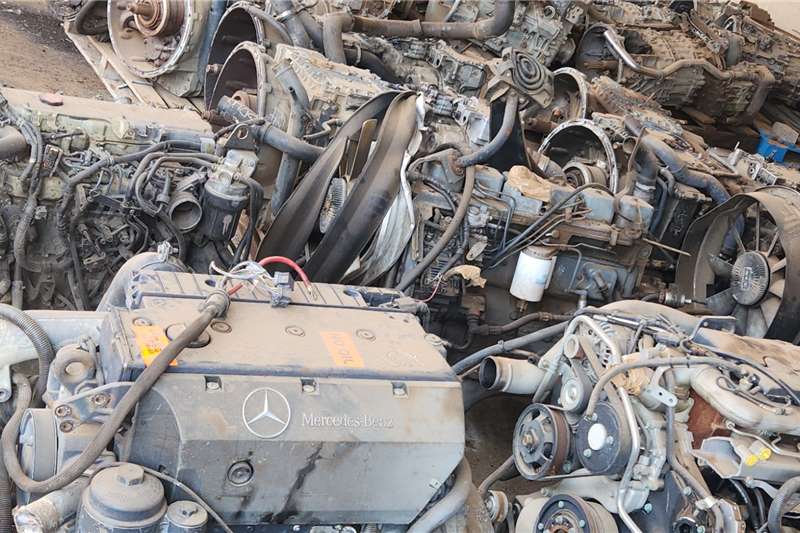 Truck spares and parts Various gearboxes for sale