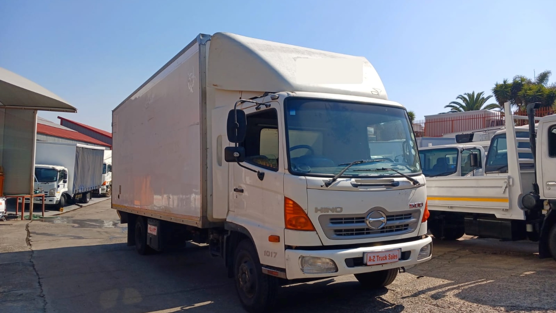 Hino Box trucks 1017 6TON 2014 for sale by A to Z TRUCK SALES | Truck & Trailer Marketplace