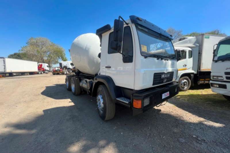 Concrete mixer trucks in [region] on Truck & Trailer Marketplace