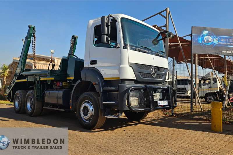 [make] Skip bin loader trucks in South Africa on Truck & Trailer Marketplace