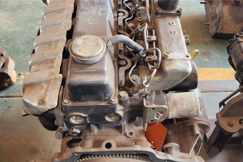 Nissan Truck spares and parts Engines TD42 N