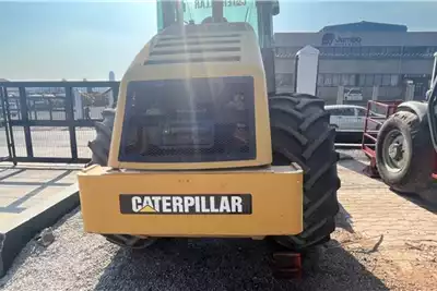 Caterpillar Rollers Caterpillar CP533E Padfoot Roller 2014 for sale by ARCH EQUIPMENT SALES CC | Truck & Trailer Marketplace