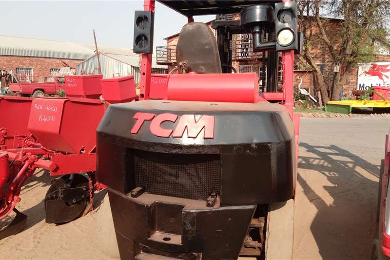 TCM Forklifts Diesel forklift TCM Forklift (5 Ton)