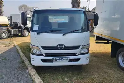 Hino Flatbed trucks 300 814 LWB 4x2 Flatdeck 2020 for sale by Country Wide Truck Sales Pomona | Truck & Trailer Marketplace