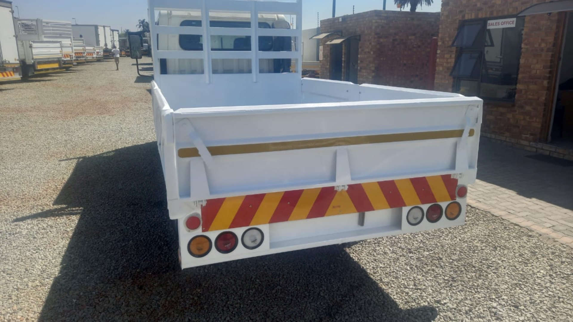 Isuzu Dropside trucks NMR250 CREW CAB 2.5TON 2013 for sale by A to Z TRUCK SALES | Truck & Trailer Marketplace