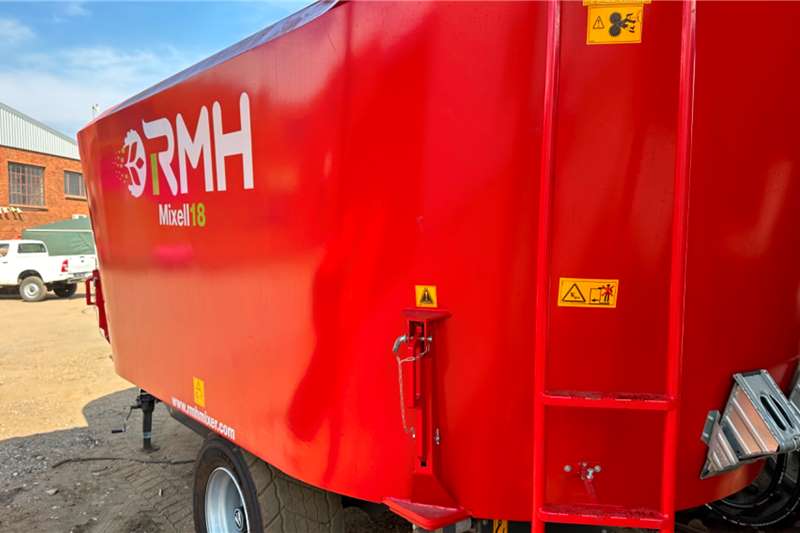 Feed wagons in South Africa on AgriMag Marketplace