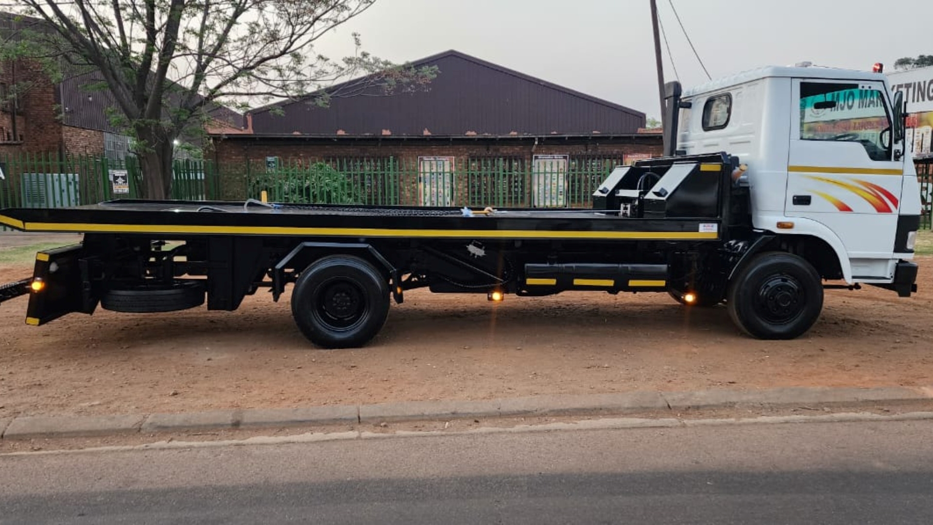 Tata Rollback trucks LPT 813 4TON ROLLBACKS AVAILABLE 2024 for sale by Newlands Commercial | Truck & Trailer Marketplace