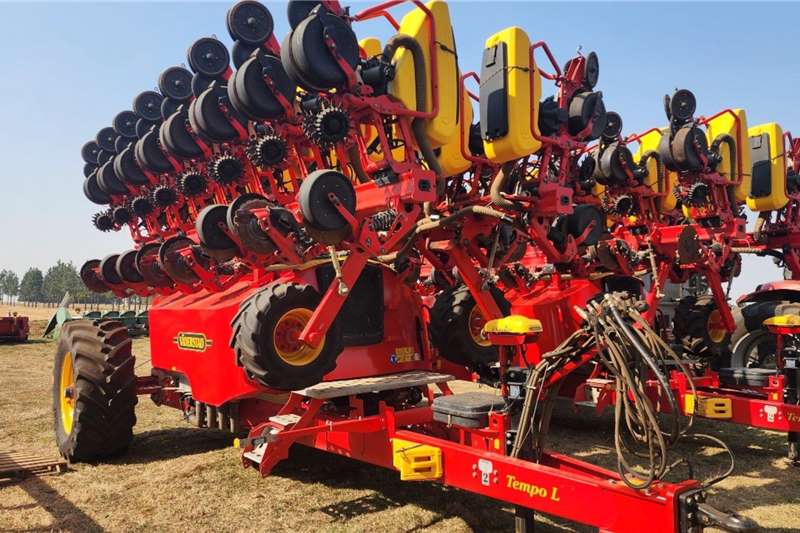 [make] [application] Planting and seeding equipment in South Africa on AgriMag Marketplace
