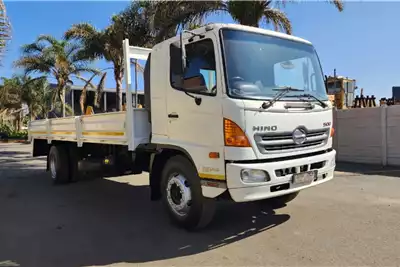 Hino Dropside trucks Hino 1626 Dropside 2015 for sale by CH Truck Sales | Truck & Trailer Marketplace