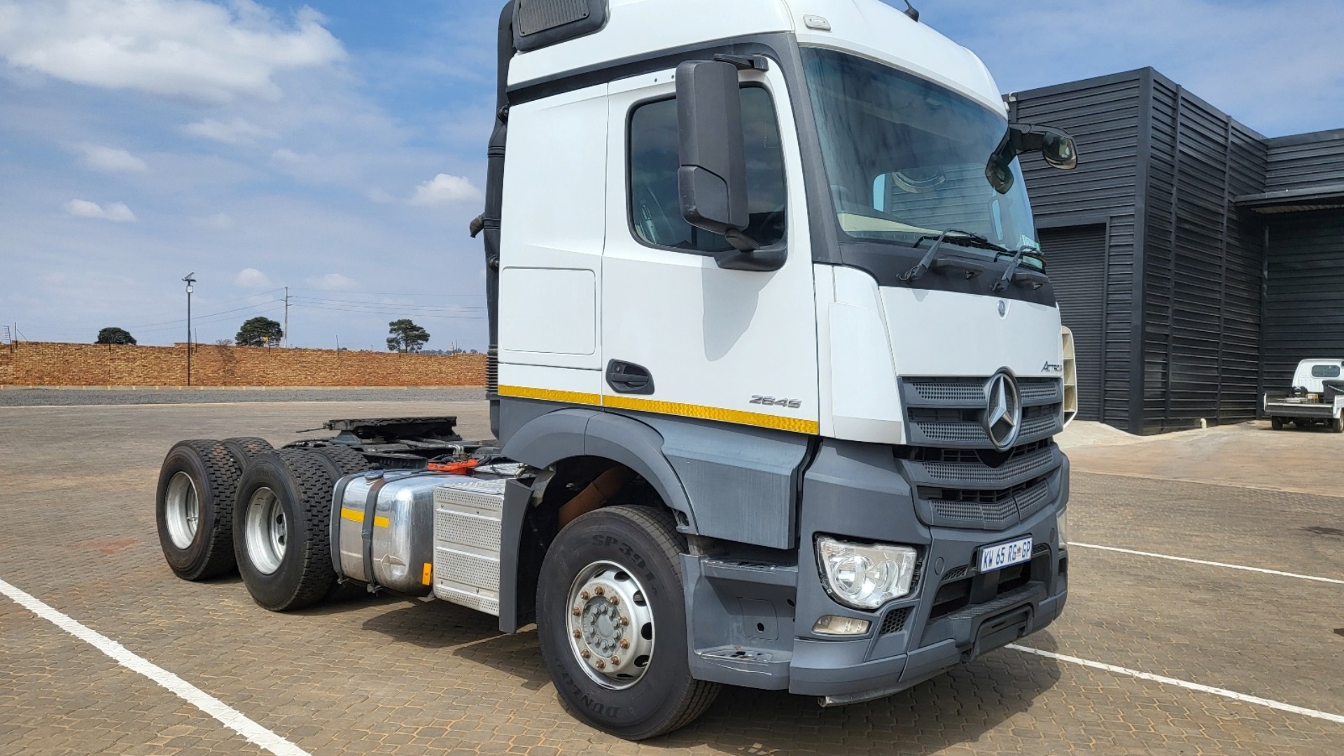Mercedes Benz Truck tractors Double axle ACTROS 2645LS/33 PURE 2018 for sale by Kunene Truck Store Middleburg   | Truck & Trailer Marketplace