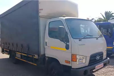 Hyundai Curtain side trucks HD72 4.5TON 2015 for sale by A to Z TRUCK SALES | AgriMag Marketplace