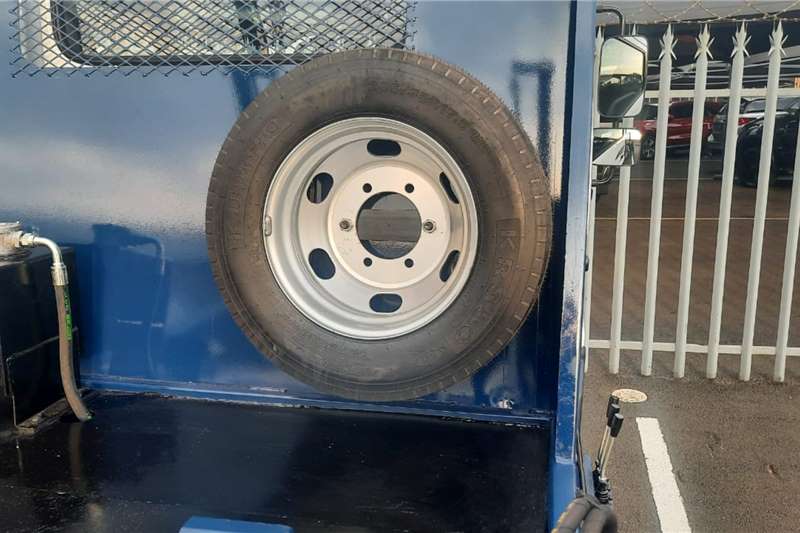 [condition] Skip bin loader trucks in South Africa on Truck & Trailer Marketplace