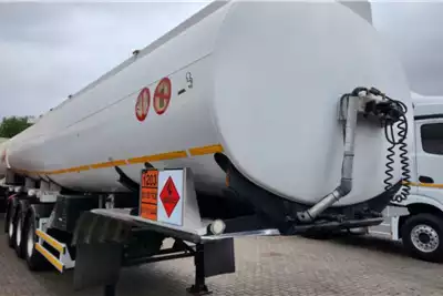 Tank Clinic Trailers Fuel tanker TRI AXLE 2015 for sale by Pomona Road Truck Sales | AgriMag Marketplace