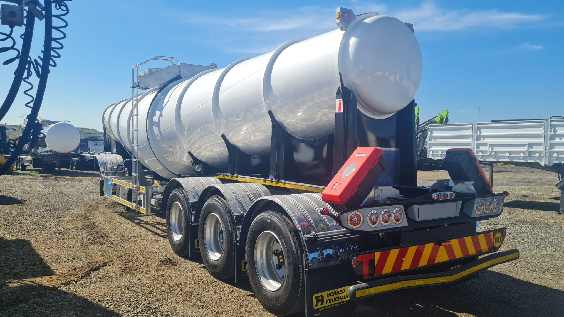 Henred Trailers Emulsion tanker Emulsion tanker 27 500 lt 2023 for sale by Benetrax Machinery | Truck & Trailer Marketplace