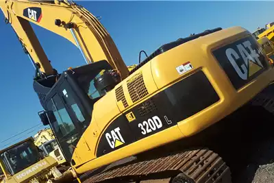 Caterpillar Excavators 320DL 2009 for sale by Trans Wes Auctioneers | Truck & Trailer Marketplace