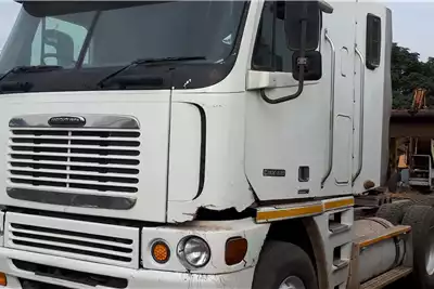 Freightliner Truck tractors Double axle Argosy Cummins 2007 for sale by Trans Wes Auctioneers | AgriMag Marketplace