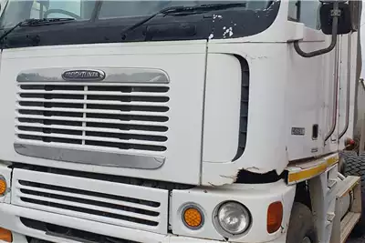 Freightliner Truck tractors Double axle Argosy Cummins 2007 for sale by Trans Wes Auctioneers | Truck & Trailer Marketplace
