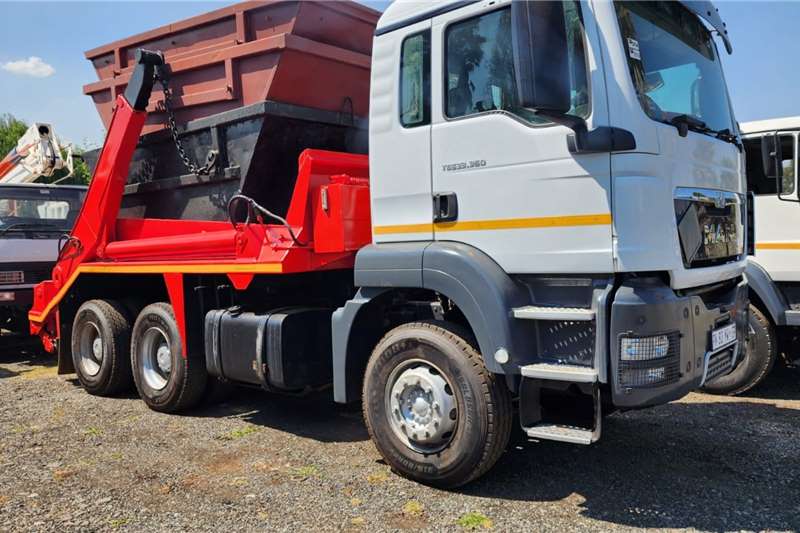 MAN Skip bin loader trucks MAN TGS 33.360 Skiploader 2016